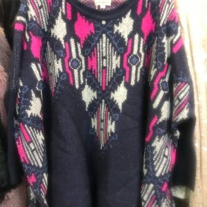 Sweater with fringe hem